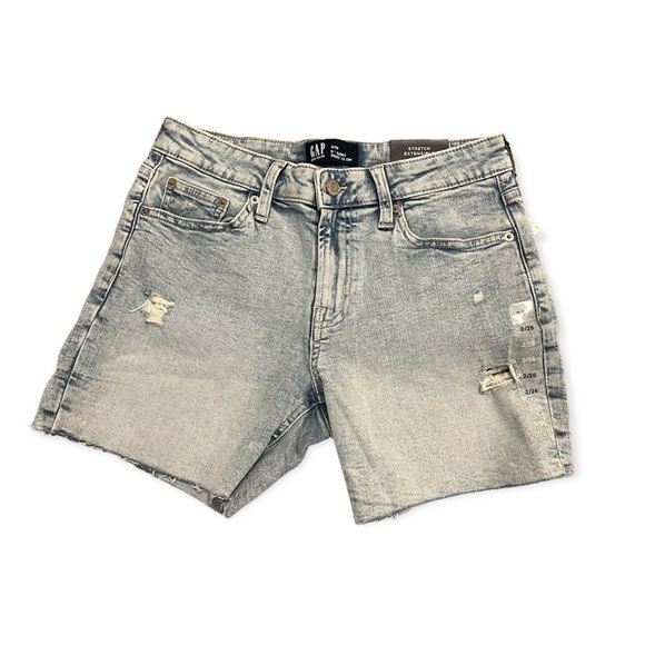 Gap light wash shorts size 2 - Picture 1 of 3